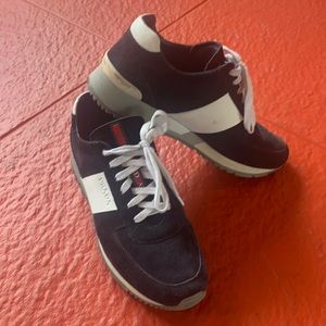 Adorable Prada navy blue suede sneakers size 38.5